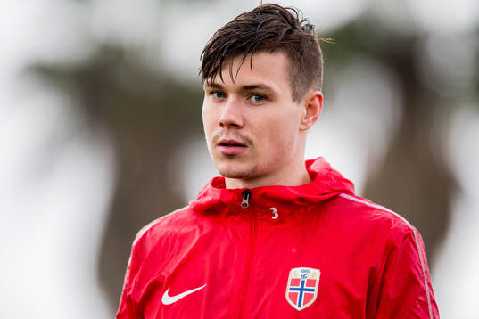 Goalkeeper Per Kristian Worre Bråtveit of Norway