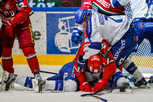 Modos Magnus Häggström  i bråk med Leksands Marcus