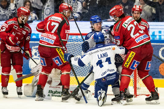 Leksands Oskar Lang jublar