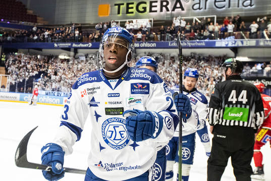 Leksands Hugo Enock jublar