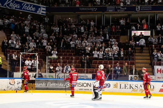 Modos Tobias Enström och Kristian Jakobsson och målvakt