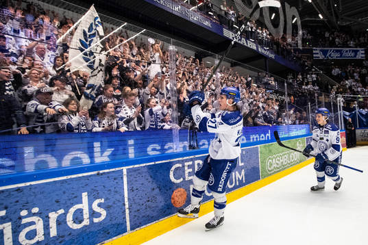 Leksands Anton Karlsson och Marcus Karlberg   jublar