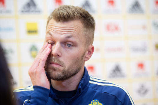 Sebastian Larsson of Sweden