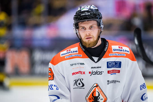 Karlskronas Viktor Grahn deppar