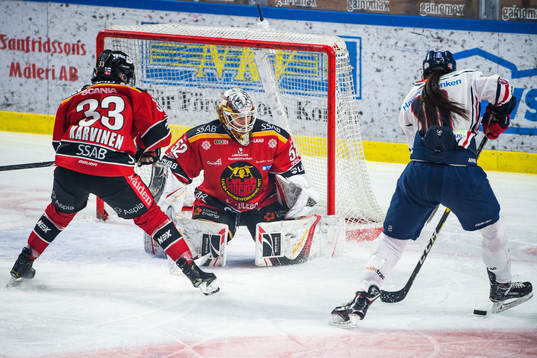 Luleås målvakt Sara Grahn och Linköpings Stacey Brooke