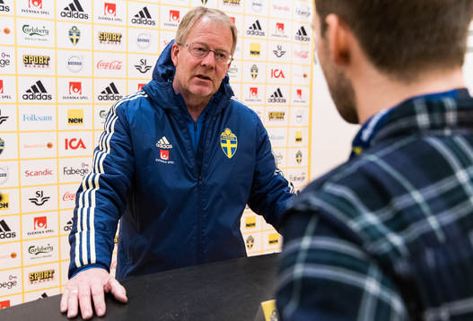 Scout Lasse Jacobsson of Sweden