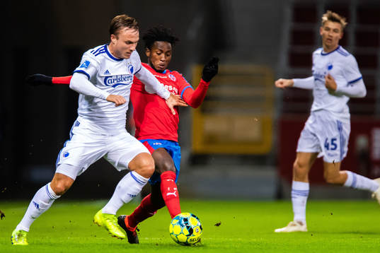 FC Köpenhamns Pierre Bengtsson och Helsingborgs Mamudu Moro