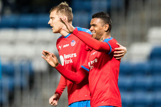 Helsingborgs Andri Bjarnason och Wanderson do Carmo jublar