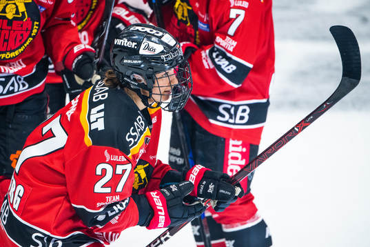 Luleås Rebecca Stenberg jublar