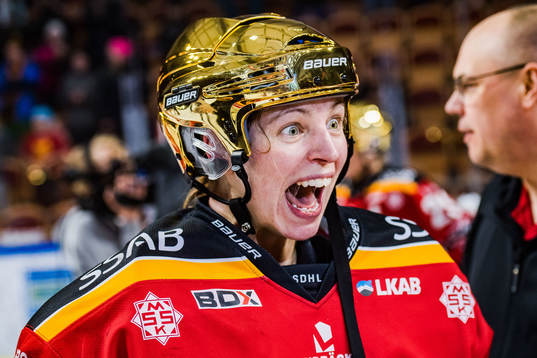Luleås målvakt Sara Grahn jublar