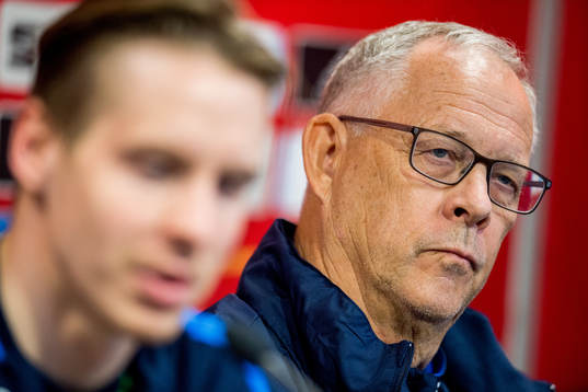 Lars Lagerbäck, head coach of Norway, and Stefan Johansen
