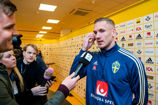 Sweden's goalkeeper Robin Olsen