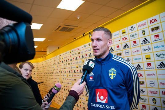Sweden's goalkeeper Robin Olsen