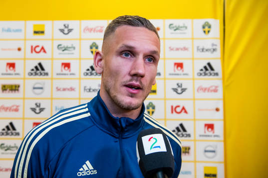 Sweden's goalkeeper Robin Olsen
