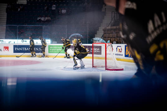 s målvakt Erik Källgren