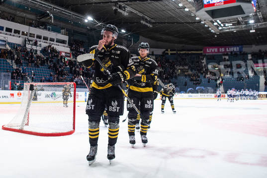 s Jacob Dahlström och Ludvig Claesson deppar