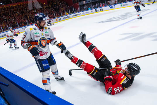 Växjös Janne Pesonen och Luleås Oscar Engsund