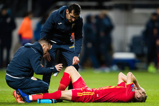Nicusor Bancu of Romania in pain