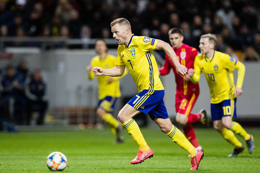 Sebastian Larsson of Sweden