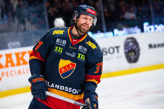 Djurgårdens Dick Axelsson deppar
