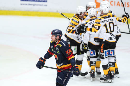 Bläddra bland fler bilder av Ishockey, SHL, Kvartsfinal 1, Djurgården - Skellefteå