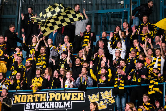 Skellefteås supportrar jublar