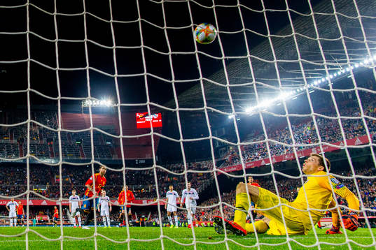Bläddra bland fler bilder av Football, UEFA Euro Qualifier, Spain - Norway