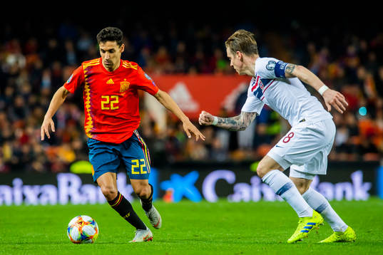 Jesus Navas of Spain and Stefan Johansen