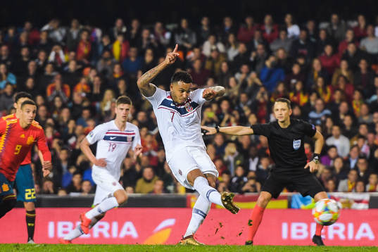 Joshua King of Norway scores 1-1