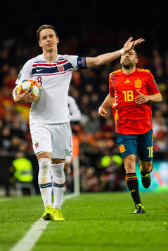 Stefan Johansen of Norway reacts