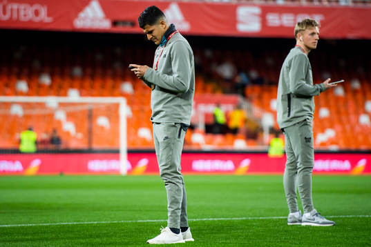 Tarik Elyounoussi and Mats Møller Dæhli of Norway