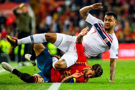Joshua King of Norway and Sergio Ramos of Spain