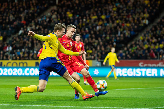 Viktor Claesson of Sweden and Nicusor Bancu of Romania