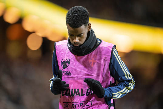 Alexander Isak of Sweden warms up
