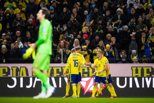 Emil Krafth, Andreas Granqvist and Robin Quaison of Sweden