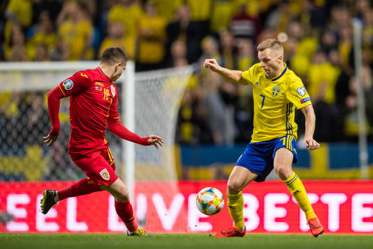 Razvan Marin of Romania and Sebastian Larsson of Sweden