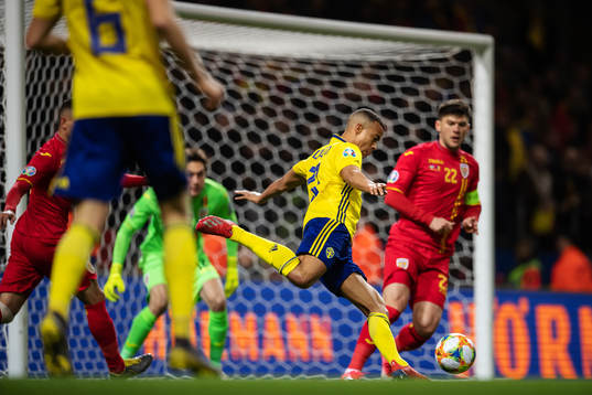 Robin Quaison of Sweden
