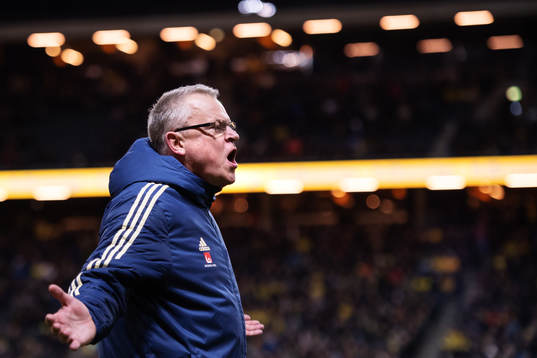Head coach Janne Andersson reacts