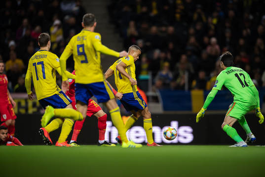 Robin Quaison of Sweden scores 1-0