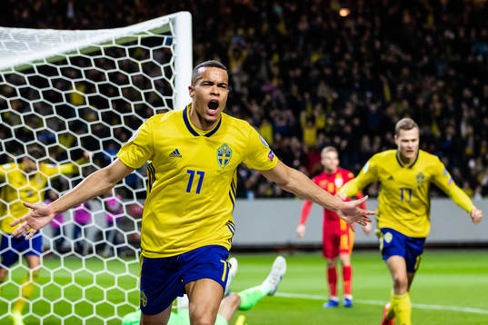 Robin Quaison of Sweden celebrates
