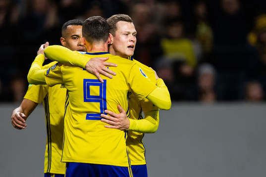 Viktor Claesson of Sweden celebrates with teammates
