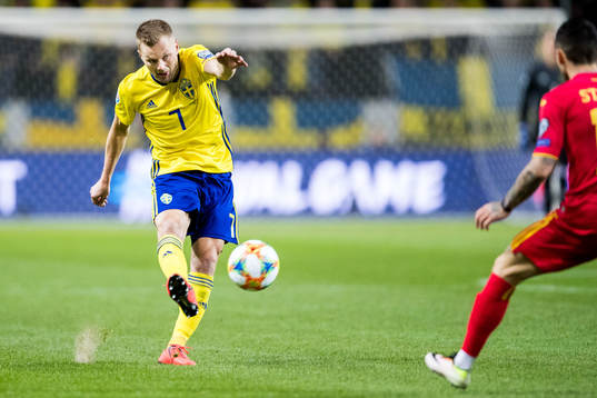 Sebastian Larsson of Sweden