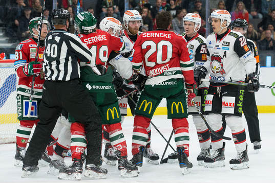 Stökigt i Malmö Redhawks målgård