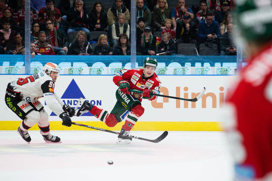 Malmö Redhawks Carl Persson och Frölundas Jacob Peterson
