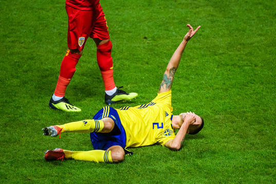 Mikael Lustig of Sweden in pain