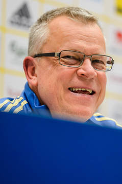 Head coach Janne Andersson of Sweden at a press conference
