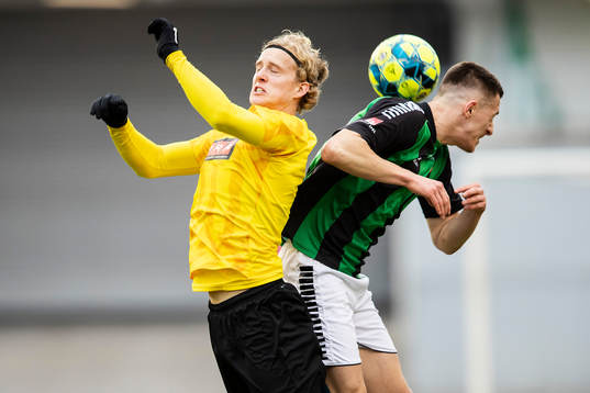 Häckens Gustav Berggren och GAIS Leonard Pllana