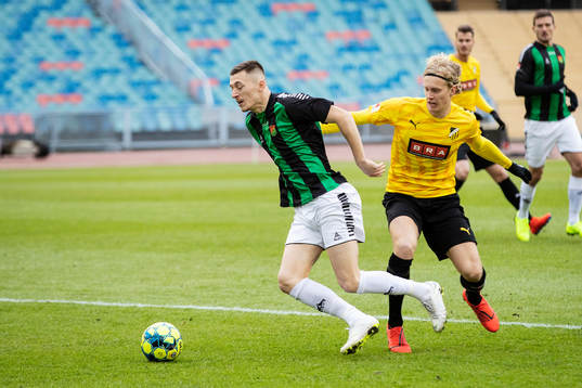 Häckens Gustav Berggren och GAIS Leonard Pllana