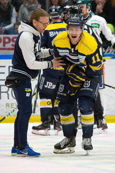s Simon Önerud