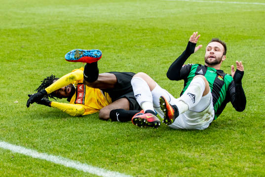 Häckens Kizito Kwame mot GAIS Evaldo Nascimento Lamaur Neto